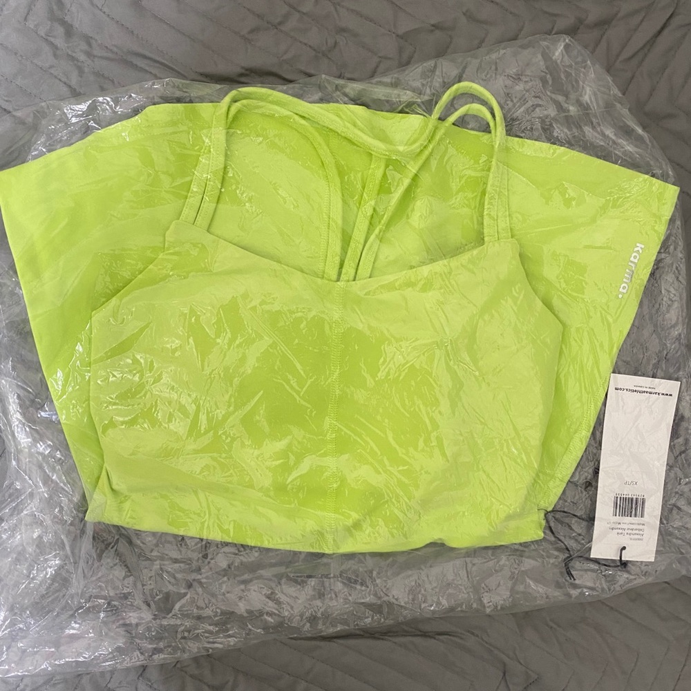 Karma yoga top